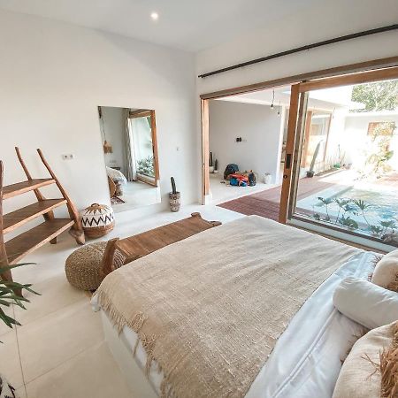 Villa Uma & Amu - Modern Design Kuta  Eksteriør billede